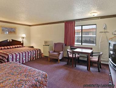 Super 8 By Wyndham Sherman Habitación foto